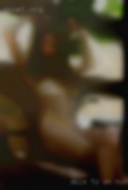 Able on nude woman to hold a conversation.